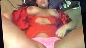 Calling Girl On Messenger And She Shows Her Beautiful Ass 😏