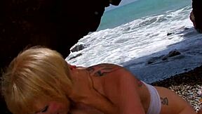 Sofia Valentine Fucks In Desert Anal Scene