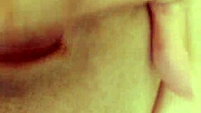 Alina Modelista touches herself intensely.