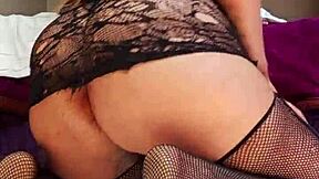 Chubby queen twerks so fucking sexy