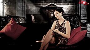 Young man endures intense chastity belt for 14 days