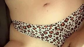 Squirting Milf Feels Intense Pleasure.