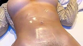 Desconocido convence y se folla a joven de 23 años que salio de la disco