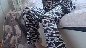 elza kom, worship that nylon tights fetish ass