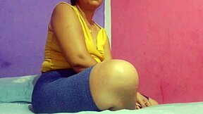 delicious curvy morena enjoys a solo masturbation session to orgasm