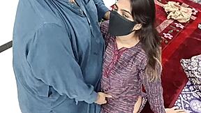 Desi Pakistani stepdaughter gets fucked by stepfather