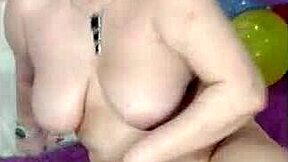 Is Sexy Chubby Stepmom Masturbating a Hot Mature Bitch?