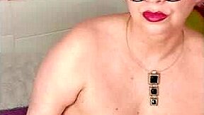 Is Sexy Chubby Stepmom Masturbating a Hot Mature Bitch?