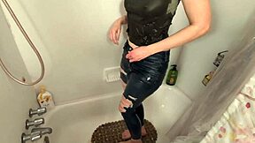 Amateur pee desperation explodes!