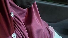 Beautiful Muslim Hijab Woman Wants To Be Pregnant Hindi Audio Sex Video.