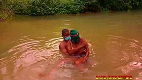 Gen-Z baddies caught on village road