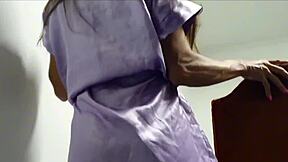 estava preparando o cafe ele me surpreendeu