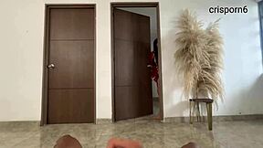 Tetona colombiana surprises with teasing self-touch