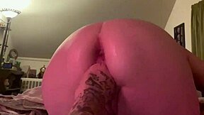 fisting queen squirts when i pull my hand out