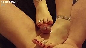 Amateur housewife delivers best footjob with oiled toes