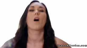 Shemale fucks brunette babe after workout!