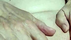 housewife squirts piss from her hole in homemade orgasm frenzy