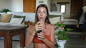 roxy fox shares her casual femdom handjob tips