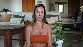 roxy fox shares her casual femdom handjob tips