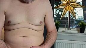 wanna see me stroke and pound my fleshlight till i explode?