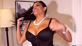 Maxine X Rides Sybian to Squirting Orgasms!