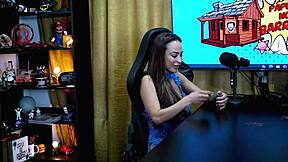 belinha baracho kisses host grabs cock dirty talk tesao podcast