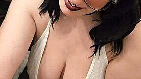 whoa he wrecked my face then exploded cum all over my glasses 😩💦