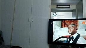 whoa this curvy ebony girl's big pussy lips squirt like crazy up close