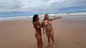 fui pra praia nudista e acabei coberta de porra quente na cara!