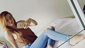 Vezi compilația de poze private slutty ale Denisei, românei de 23 ani