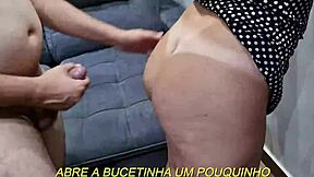 She's offering her tight asshole to my friends with Portuguese subs