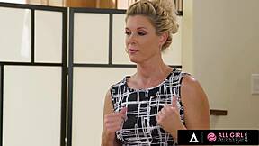 Whoa, cute blonde Elsa Jean discovers milf teacher India Summer's oiled pussy licking massage!