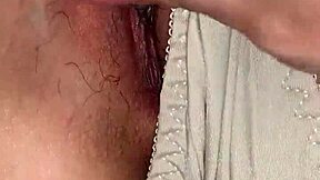 Xoa Hột Le Vietnamese Girlfriend Sucks and Fucks Asian Friend Hard