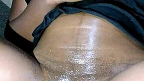 that big ass pussy tempts so hard i had to fuck it deep until she moaned uncontrollably