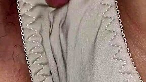 Xoa Hột Le Vietnamese Girlfriend Sucks and Fucks Asian Friend Hard