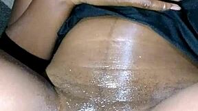 that big ass pussy tempts so hard i had to fuck it deep until she moaned uncontrollably