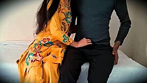 Holy fuck! Beautiful horny Indian Punjabi mommy model's big ass sex story explodes!