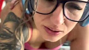 stepdaughter's babe pussy licked while she's live streaming her wet spread