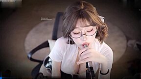 oh god, zhang ailing's office ol gets rule-broken in fan fest asmr