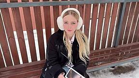 Divorced stranger trades iphone for brunette's monster cock ride and cum gulp