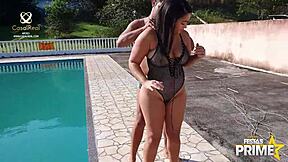 Novinha Big Ass Grabs Uncle Dj Jump's Dick Poolside Full Pound!