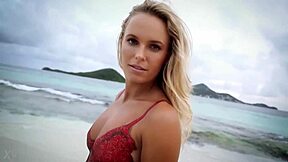 Admiring Caroline Wozniacki's Stunning Beauty!