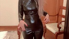 findom golddigger singer's starry song empties wallets