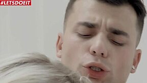 Blonde Teen Sneaks Morning Fuck With Boyfriend Deepthroat Facial