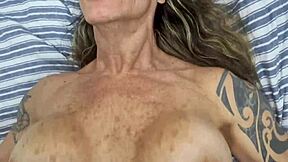 Safado personal trainer fucks me hard in the gym room