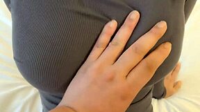 肉丝长腿美足极品骚逼你来操她大奶翘臀！