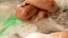 i gave this bbw latina milf a golden shower in the bath