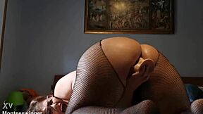 hey you ever tried dp and anal with big dildos right on the bed?