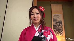 Shiina Yuu Kimono Blowjob Cleanup