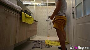 haix traps her plumber and rides him hard for everyone 😏💦